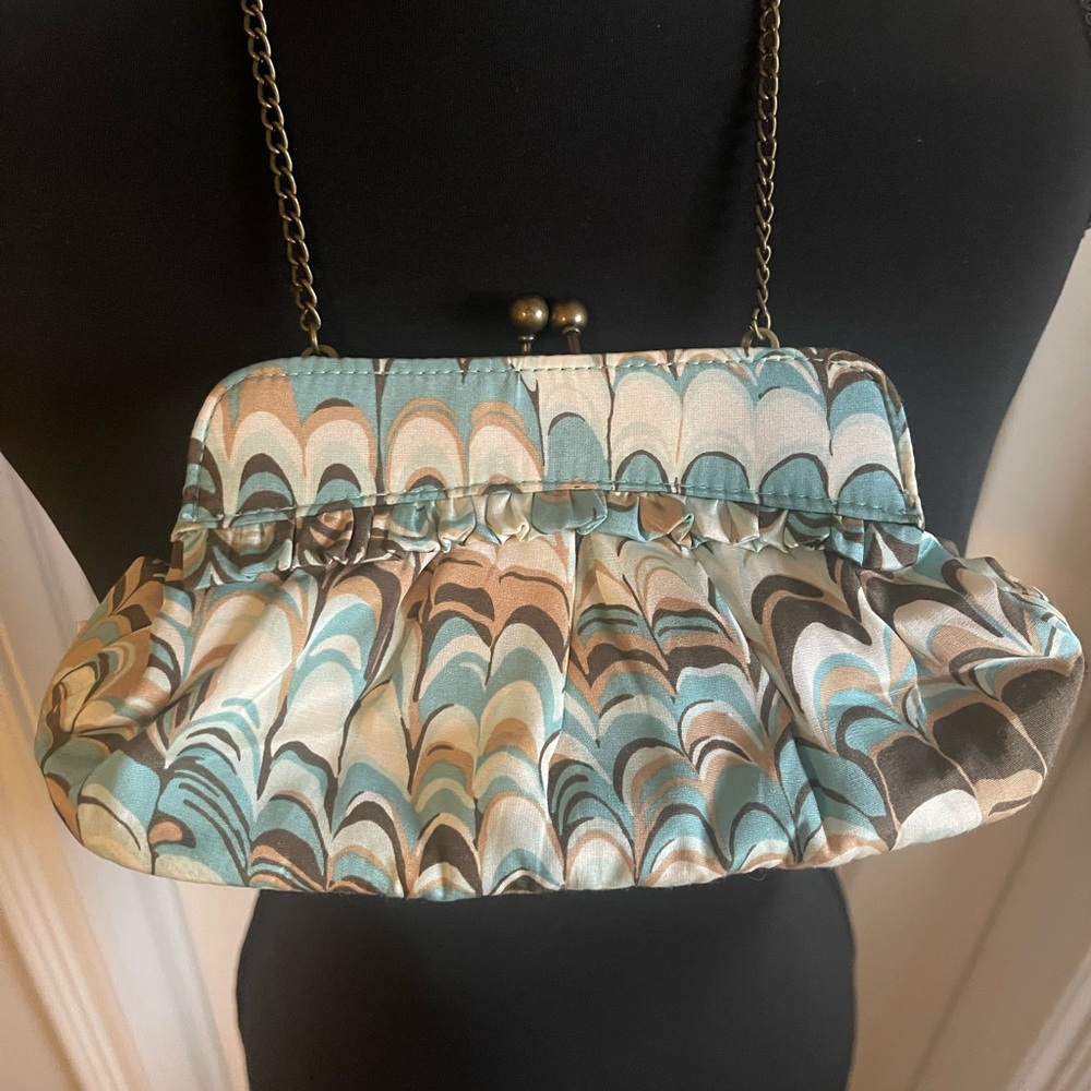 Vintage GAP Blue Cream Wristlet with Elegant Marbled Design